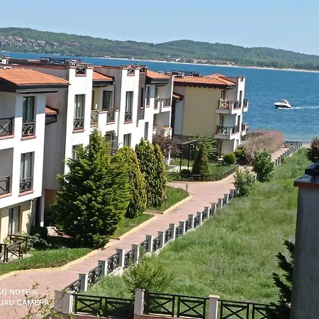 Apartment на плажа Chernomorets
