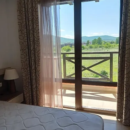 на плажа Apartment Chernomorets